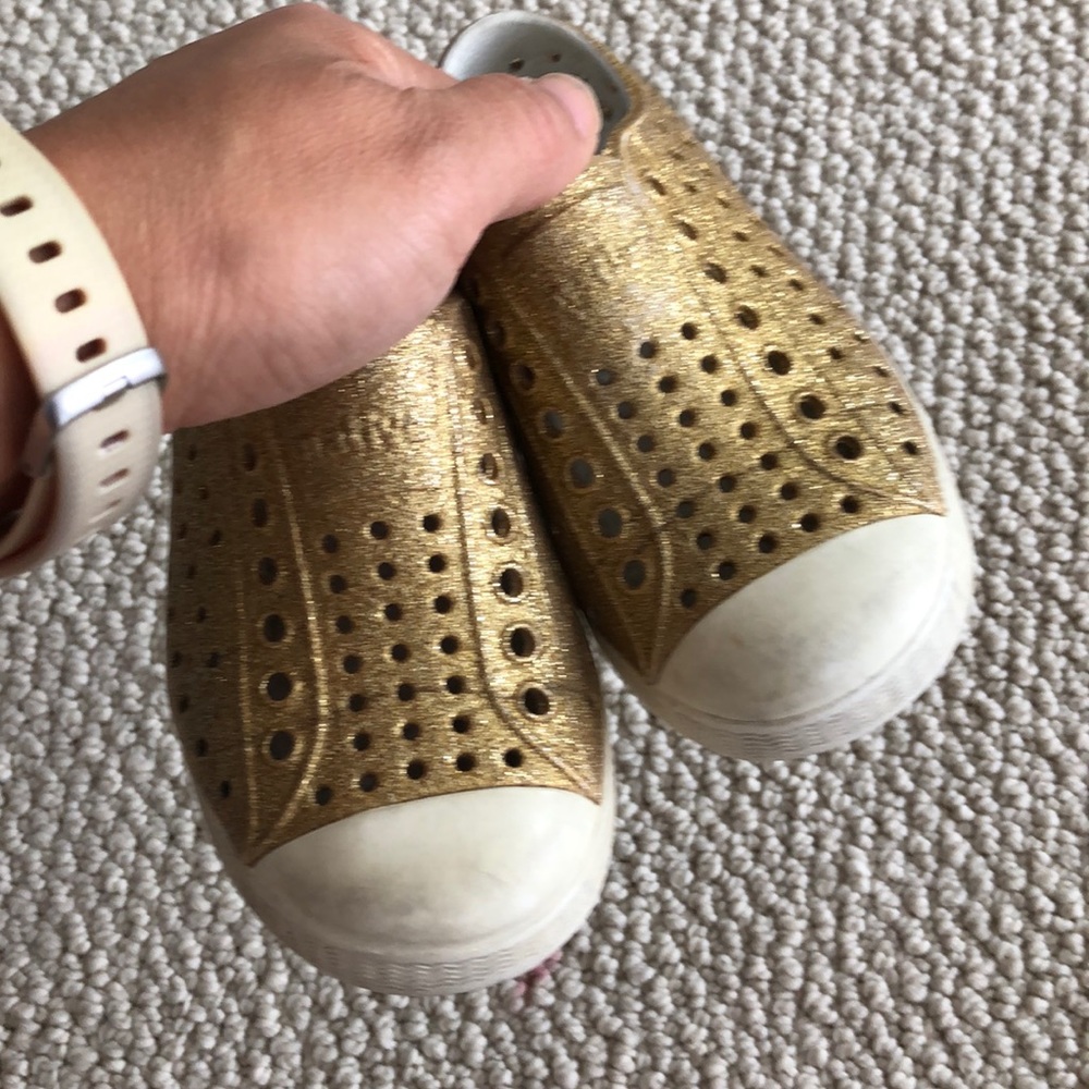 Gold Natives - Picture 2 of 4